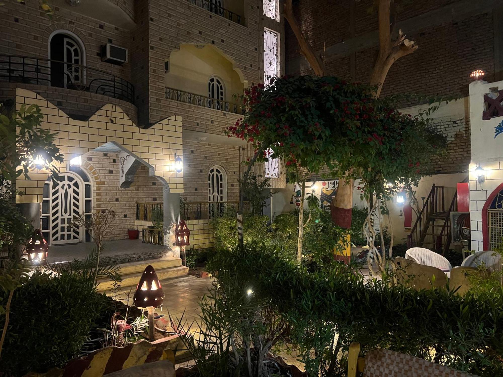 Elphardous Hotel Luxor Luaran gambar