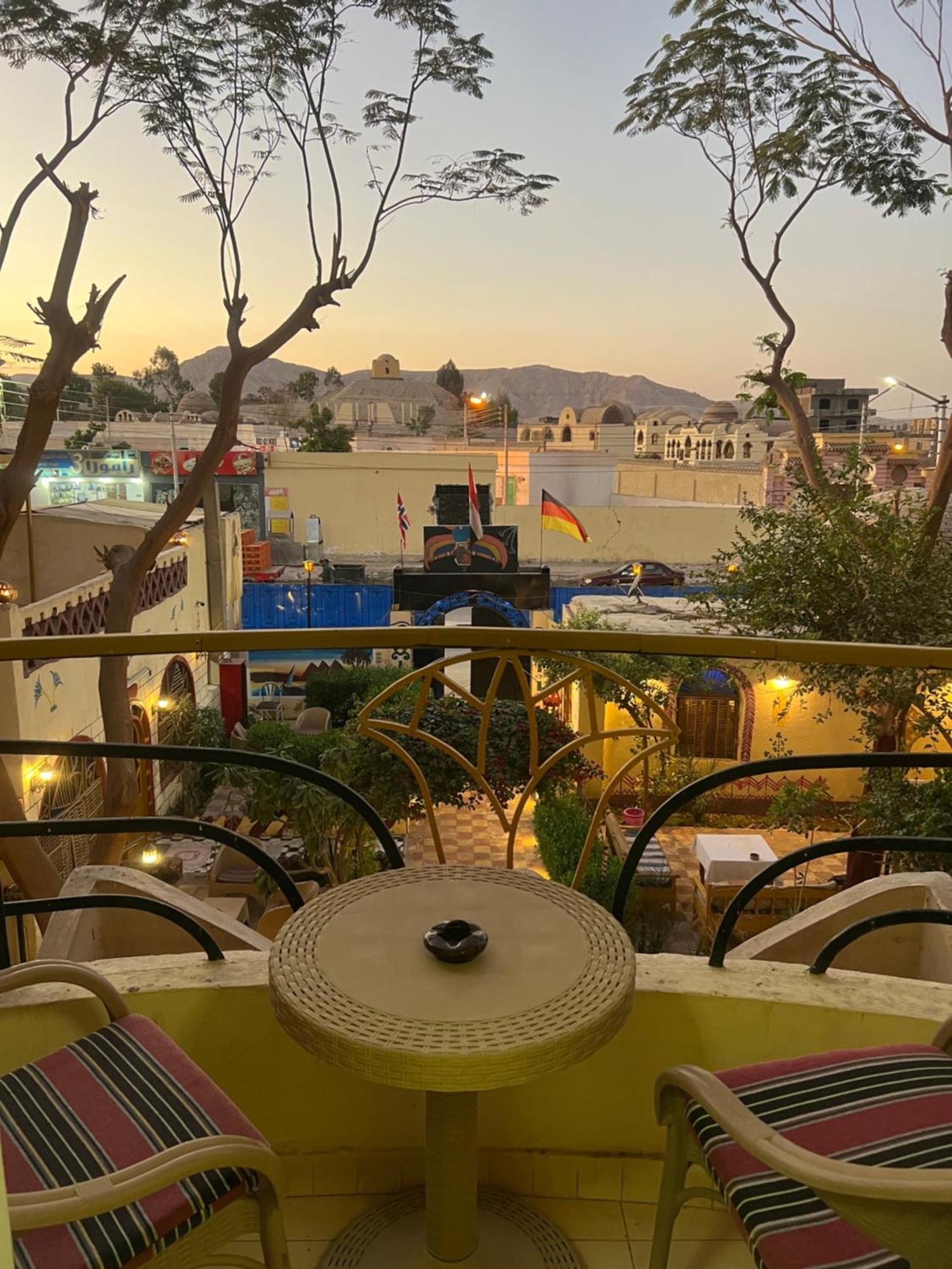 Elphardous Hotel Luxor Luaran gambar