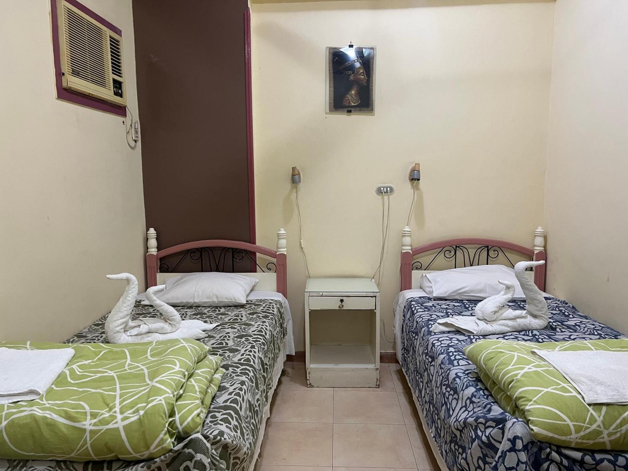 Elphardous Hotel Luxor Luaran gambar