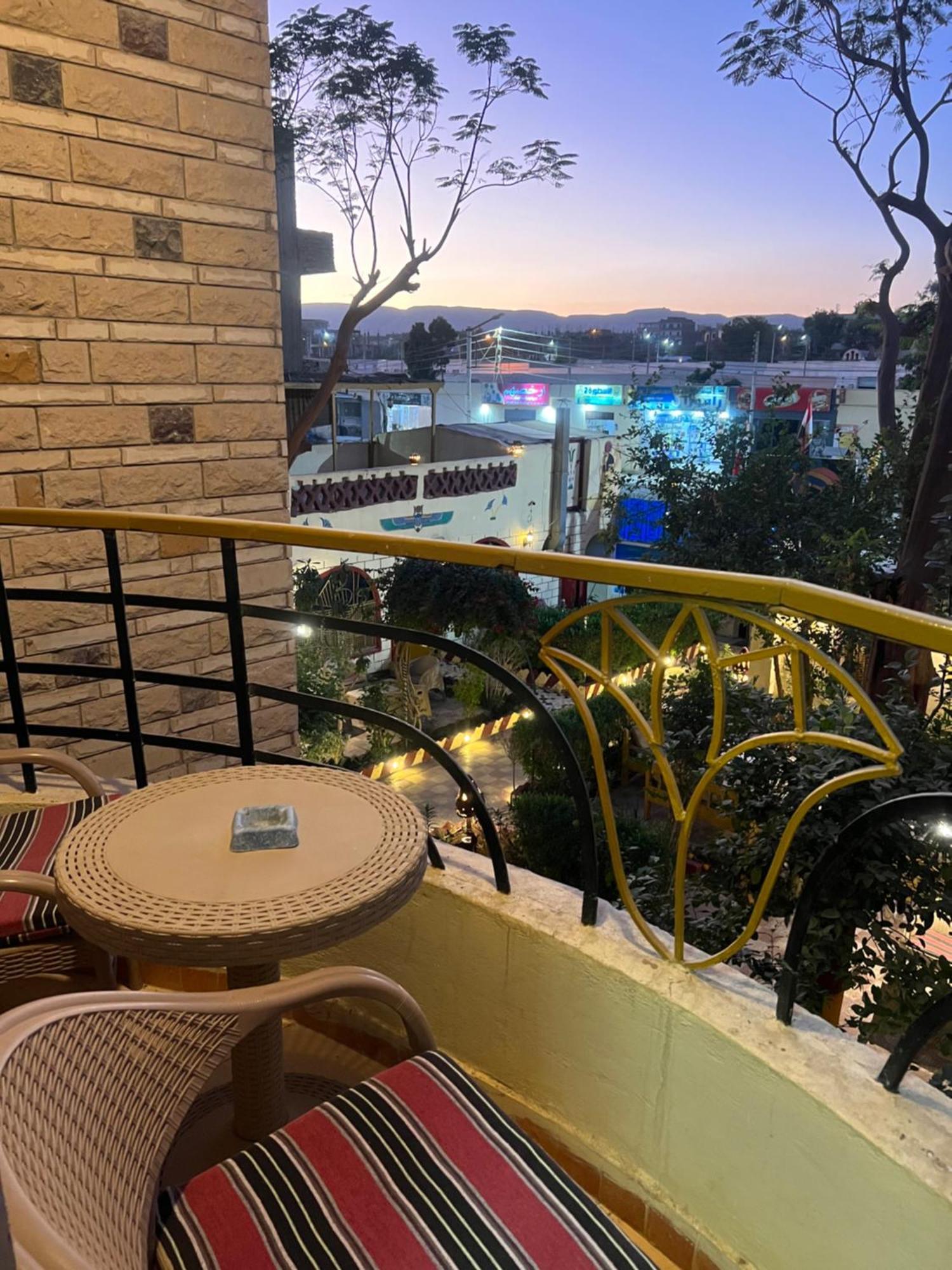 Elphardous Hotel Luxor Luaran gambar