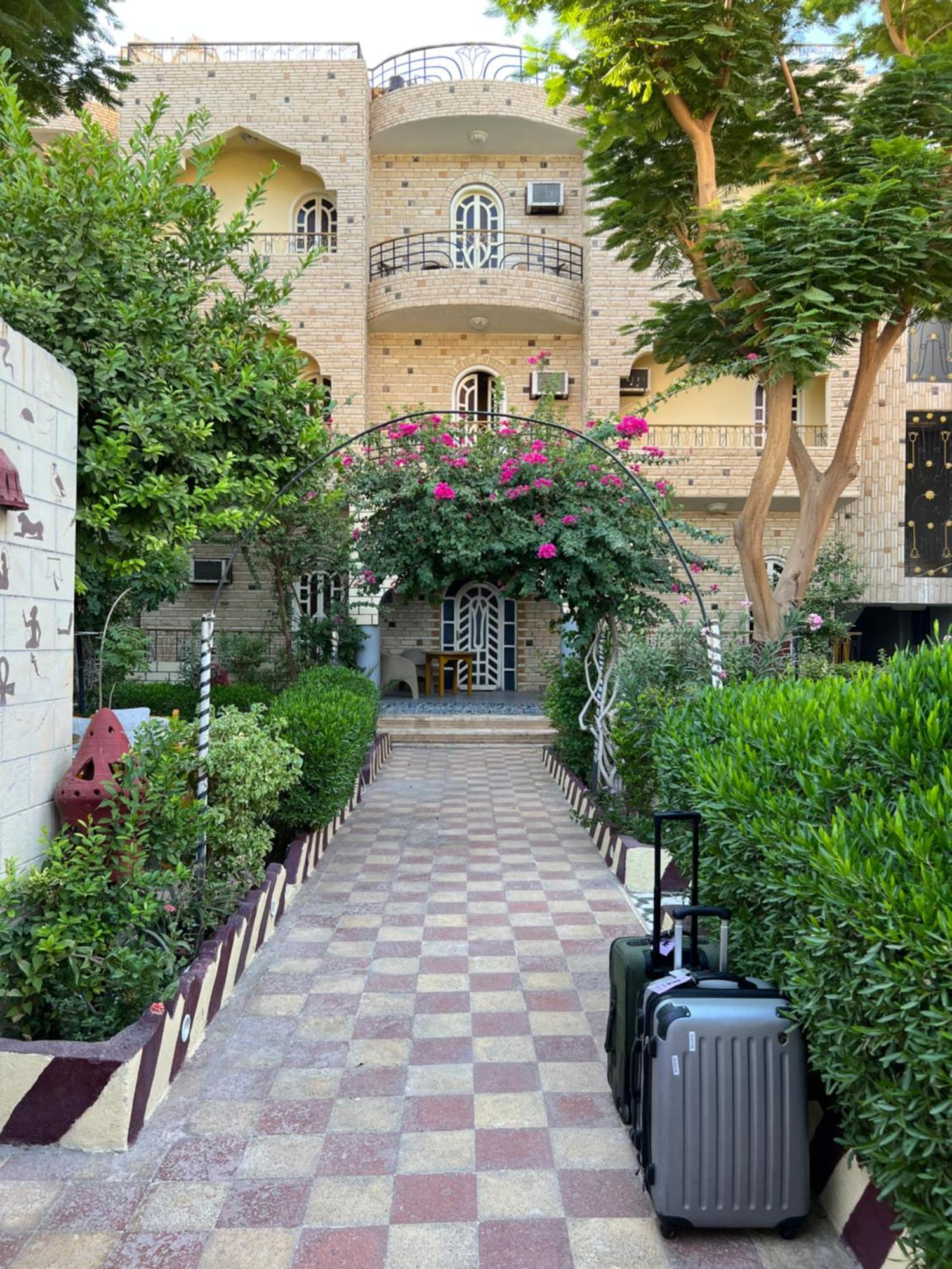 Elphardous Hotel Luxor Luaran gambar